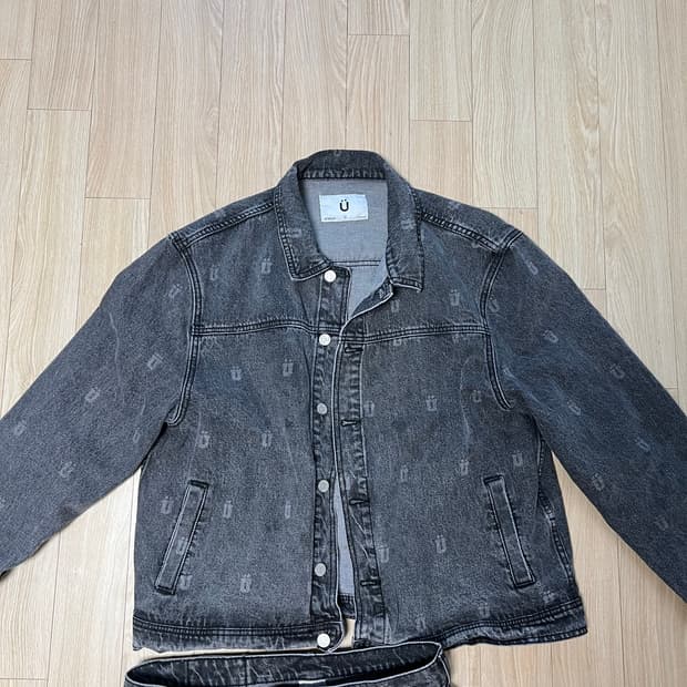 이스트쿤스트 데님 셋업