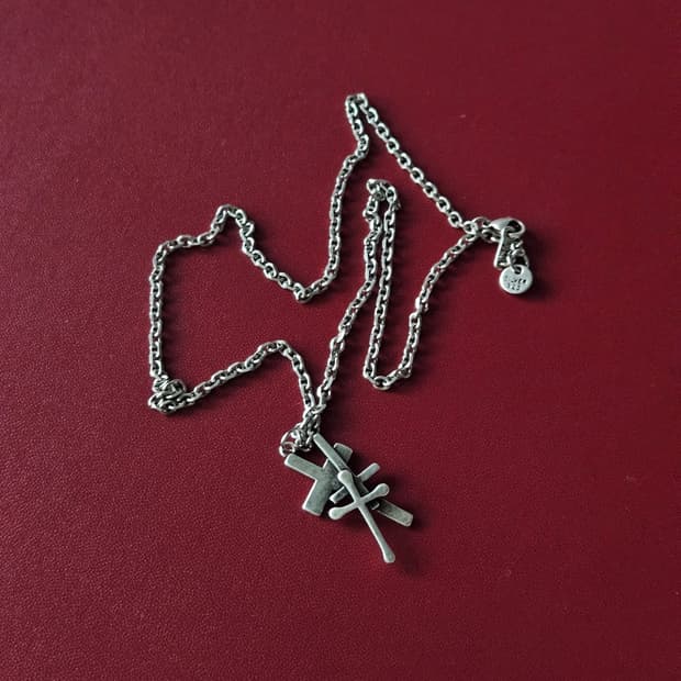 Undercover 02 neckless