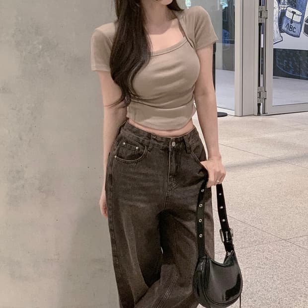 모카 셔링 티셔츠