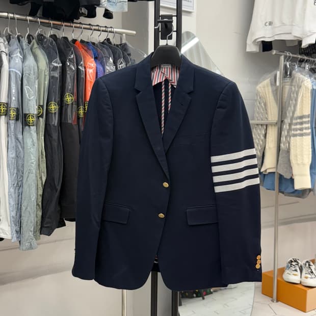 [3] 톰브라운 사선완장 금장 클래식 블레이저