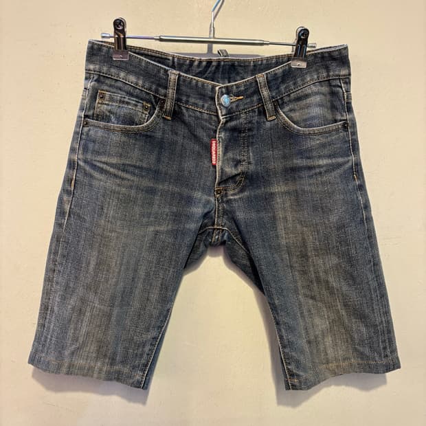 디스퀘어드 정품 반바지 