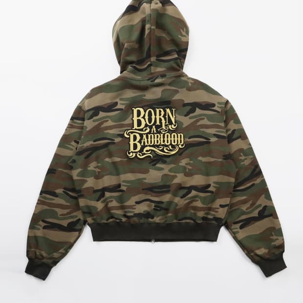 배드블러드 카모 후드집업