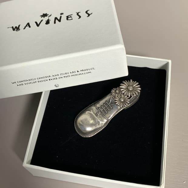 (새상품) 웨이비니스 플라워 더비 타이 핀