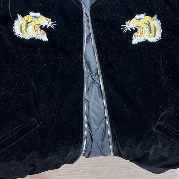 타이온 벨벳자켓 L