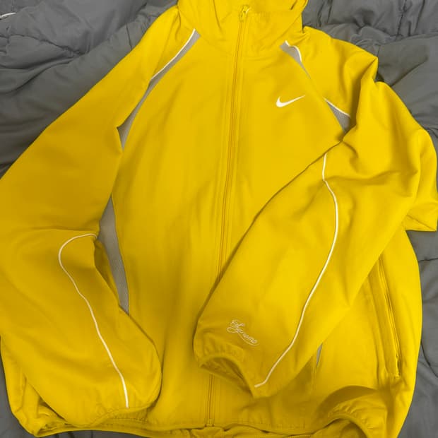 슈프림x나이키 트랙자켓 m