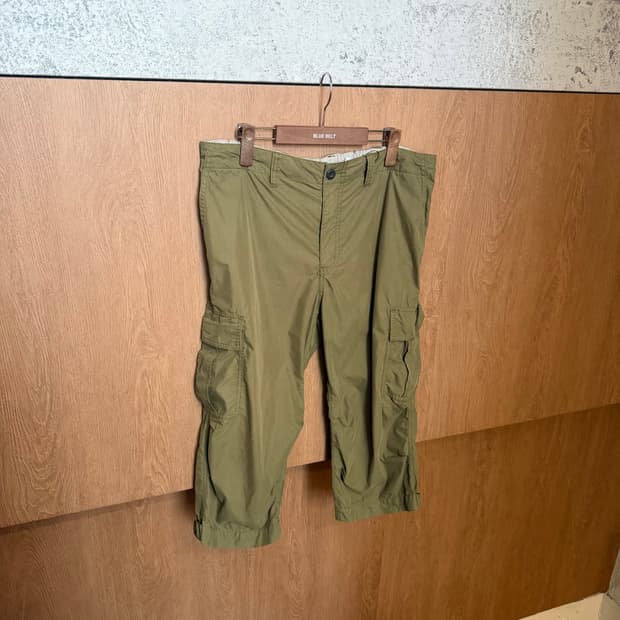 톱밸류 카고 밴딩 카프리 팬츠 밑단 스트랩 디테일 카키 k152 