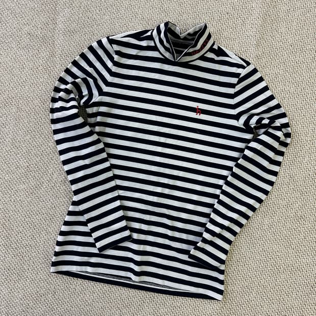 90 헤지스 스트라이프 터틀넥 긴팔티 0326D