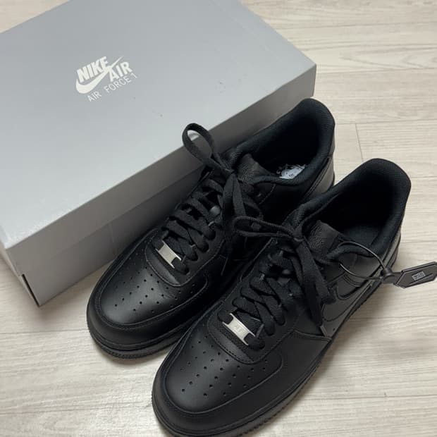 나이키 에어포스1 블랙 275
