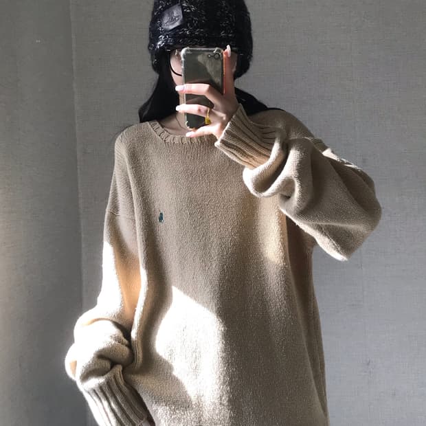 폴로 베이지 오버핏 니트