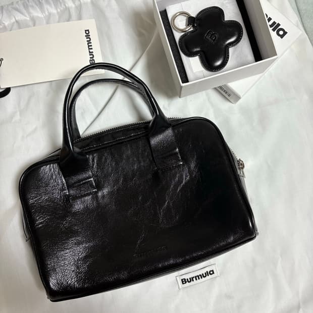 버뮬라 소가죽 토트백  (키링 포함)