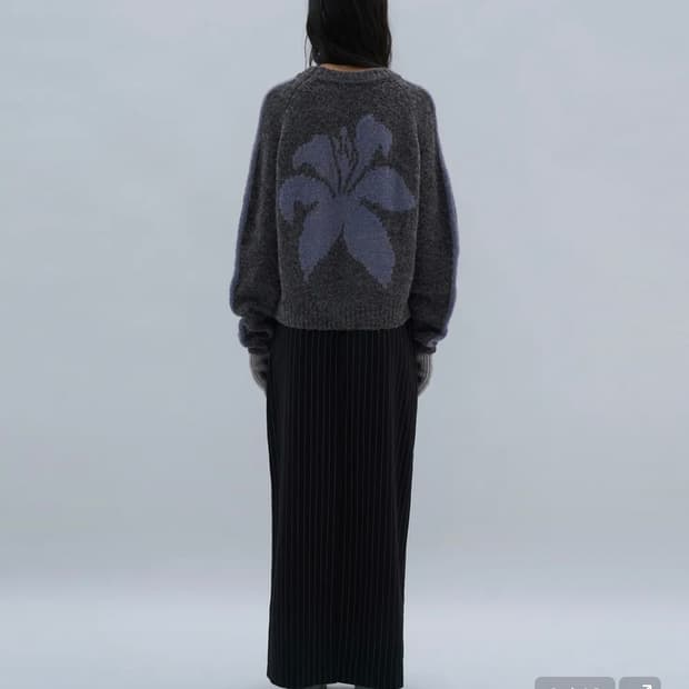 파르티멘토 릴리 부클 니트스웨터