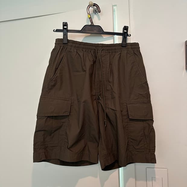 꼼데가르송옴므 카고 쇼츠 (카키)