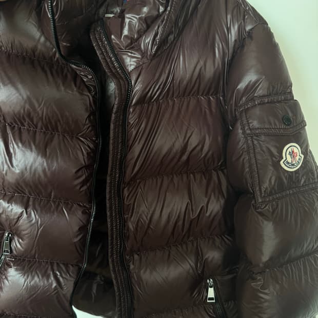 몽클레어 패딩 버건디 (여성)