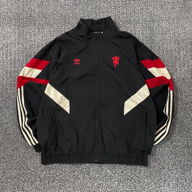 빈티지9. 아디다스 맨체스터 유나이티드 오리지널스 맨유 바람막이 트랙탑
