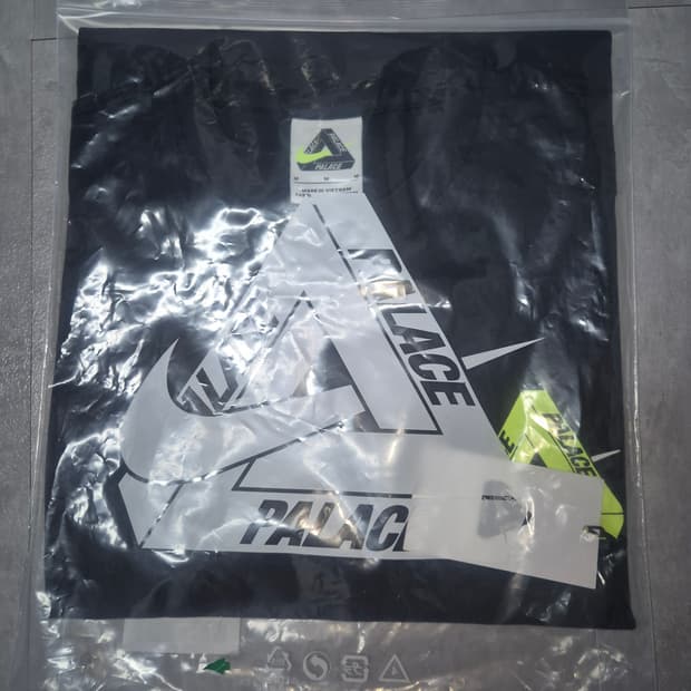 팔라스 x 나이키 트라이 스우시 반팔 블랙 M
실착 X