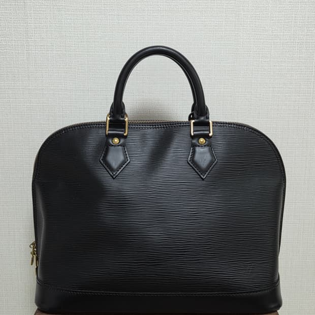 [루이비통] 알마 PM / 에삐 블랙 / 클래식 토트백