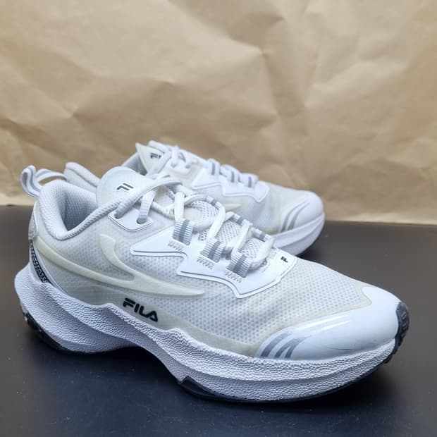 휠라 뉴런3. 여성운동화230 