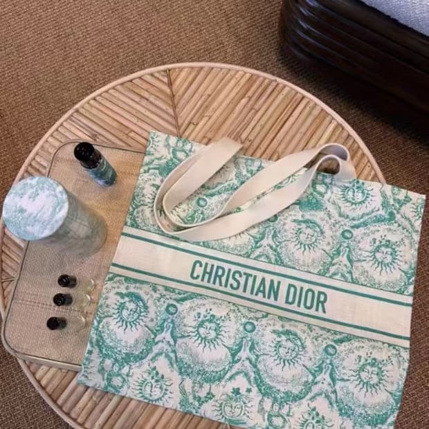 디올 리비에라 린넨 에코백 민트