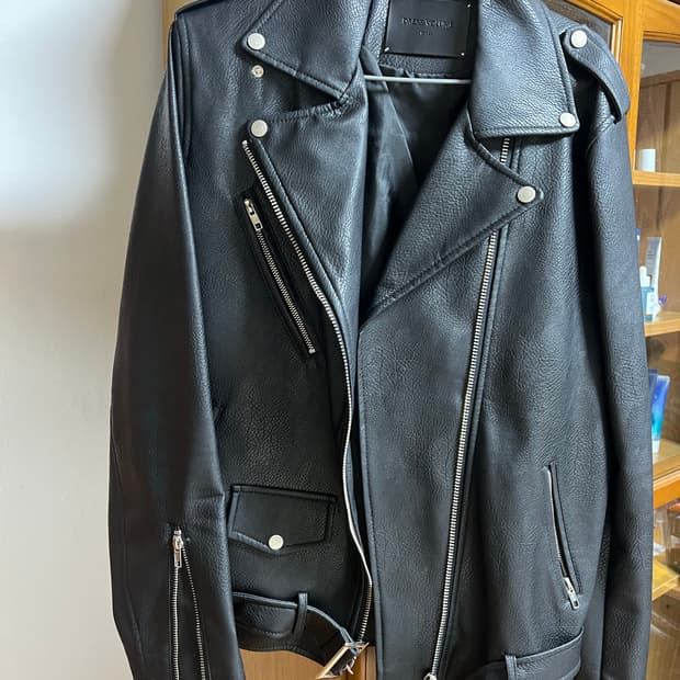 DRESS VOLUME 블랙 레더 라이더 자켓