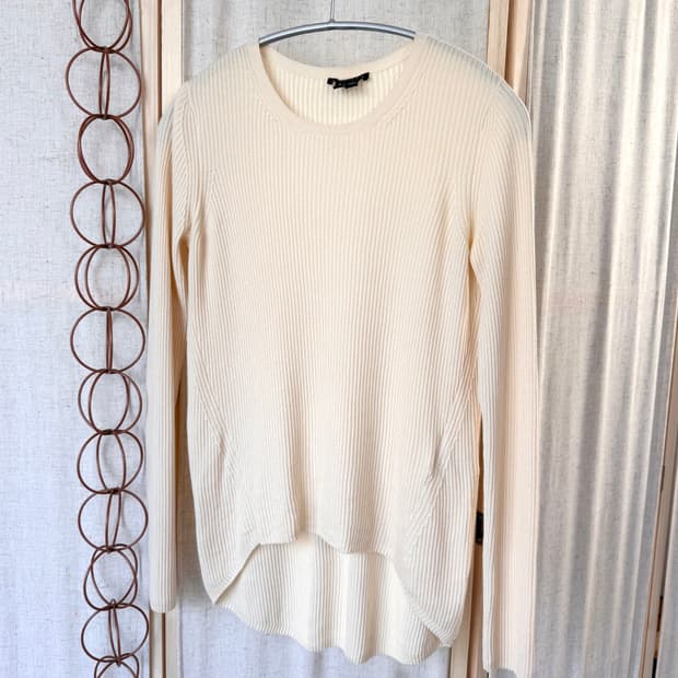 Theory 라운드넥 니트 탑