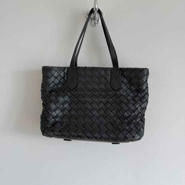 앤 클라인(ANNE KLEIN) 레더 위밍 토트백