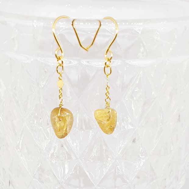 골든 루틸쿼츠 텀블 귀걸이