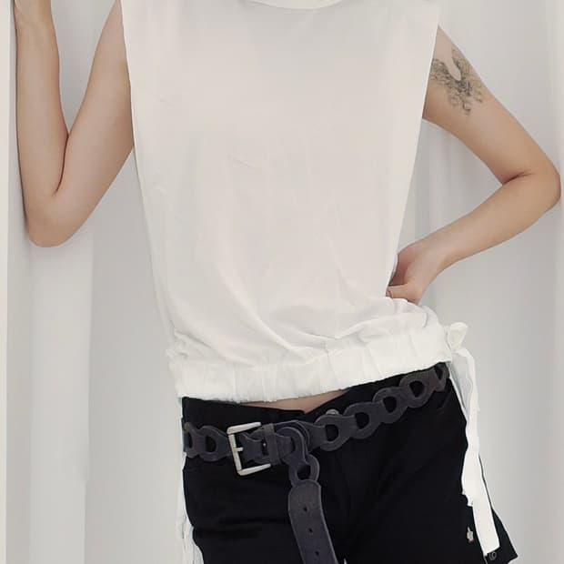 Shoulder-pad Drawstring Top