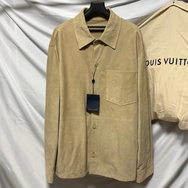 [새상품/56] 루이비통 모노그램 스웨이드 셔츠 자켓 베이지