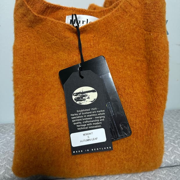 Harley Of Scotland 쉐기독 오렌지