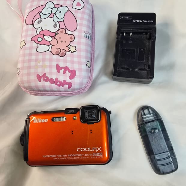 니콘 쿨픽스 aw100 주황 빈티지 디카