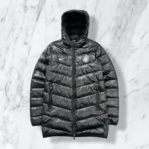 나이키 인터 밀란 구스다운 유광 경량 패딩 