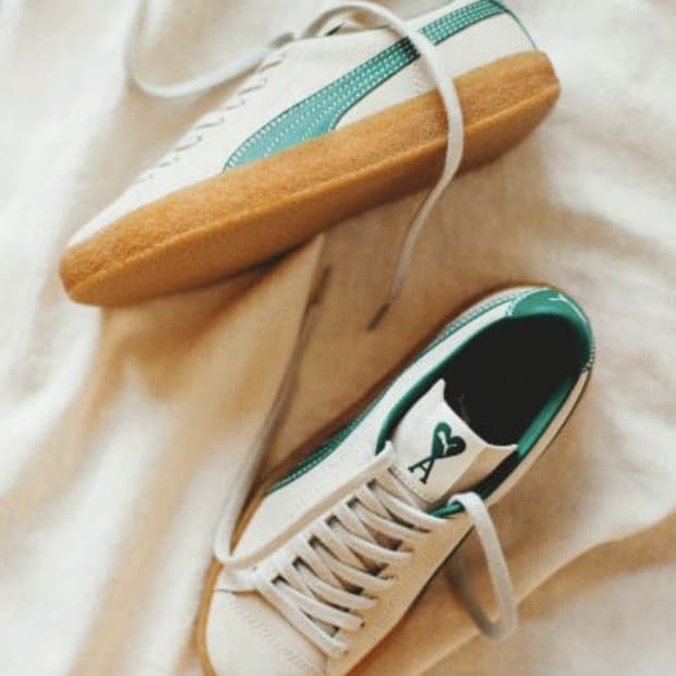 푸마 x 아미 스웨이드 크레페 프리스틴 240   