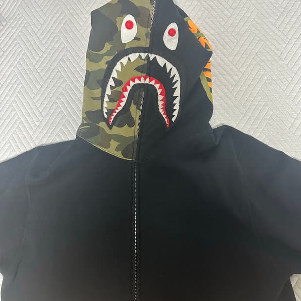 베이프 샤크후드집업 반카모 블랙