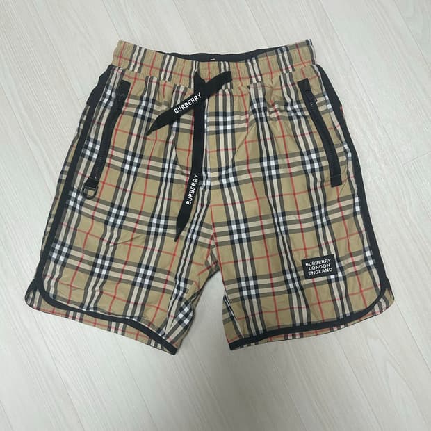 버버리 반바지