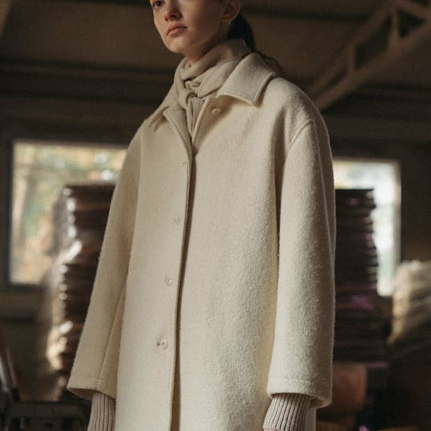 낫띵리튼 부클 알파카 코트자켓