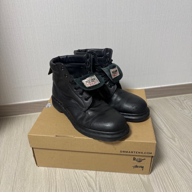 스투시 닥터마틴 939 블랙