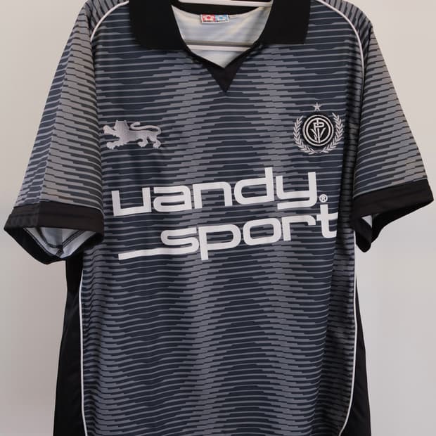 반디더핑크 VANDY THE PINK Soccer Jersey “GRAY