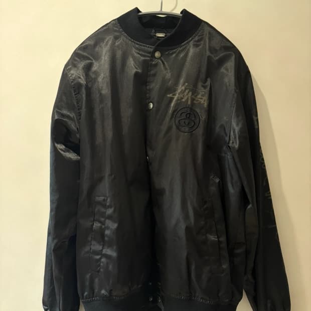 스투시 블랙 사틴 스타디움 자켓