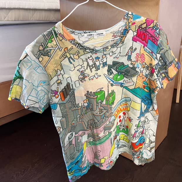 꼼데가르송 반팔티셔츠