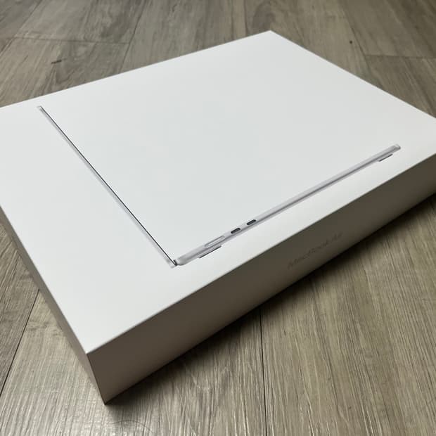 미개봉 새상품 맥북 에어 15 M4