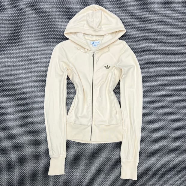 착샷O 아디다스 버터크림 딱붙 후드집업