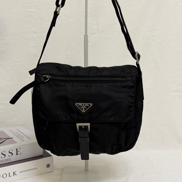 정품 프라다 포코노 나일론 메신저백 크로스백 숄더백 주우재백