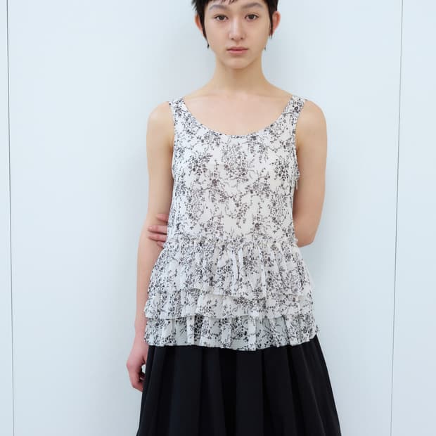 FLOWER FRILL SLEEVELESS TOP