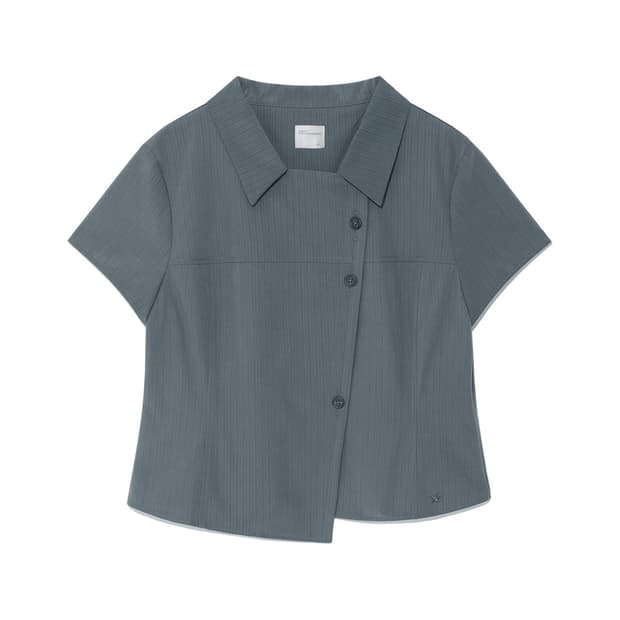 더콜디스트모먼트 3-button stripe half shirt