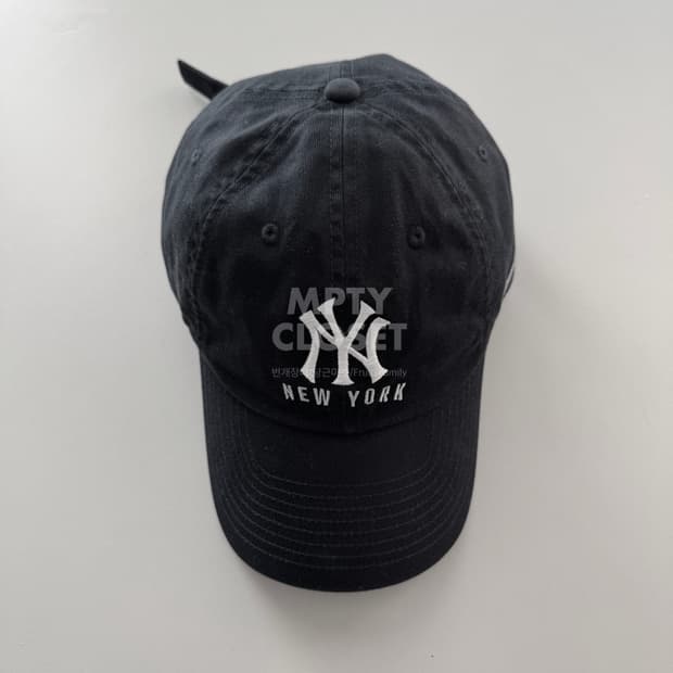 나이키 뉴욕양키즈 볼캡 네이비