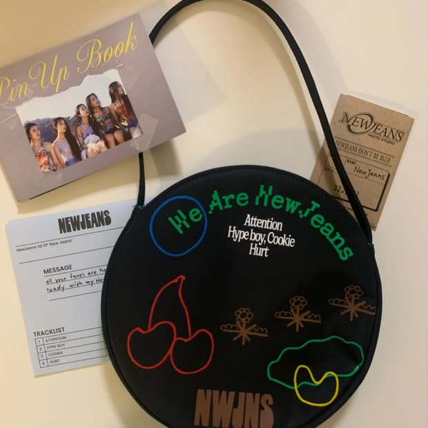 NewJeans 뉴진스 1집 & 한정판 가방(블랙버전)