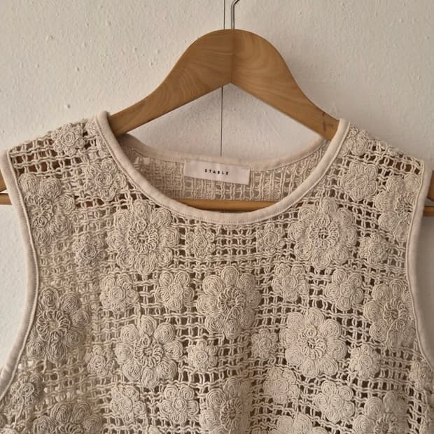 스테이블 Stable 여성 플라워모티브크로셰조끼 FREE