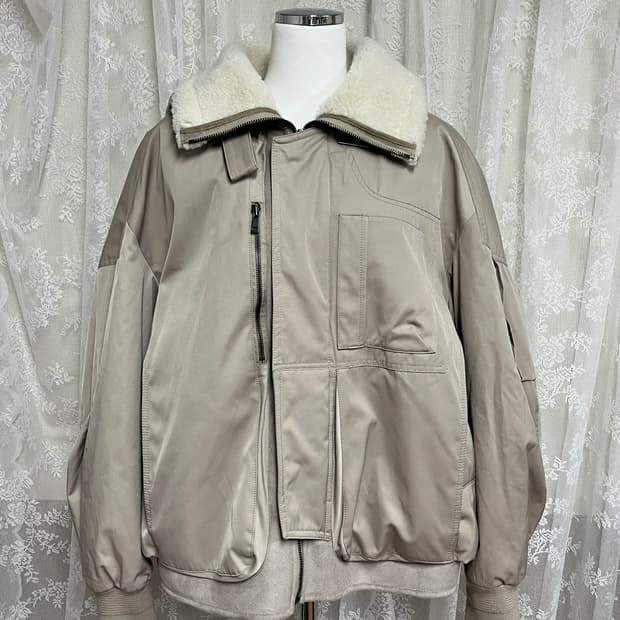 105) 시스템 옴므 시어링 레이어 패딩 점퍼 베이지