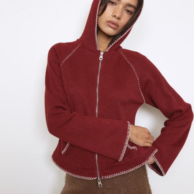 폴리수엠 BOHO STITCH HOODED JACKET, RED