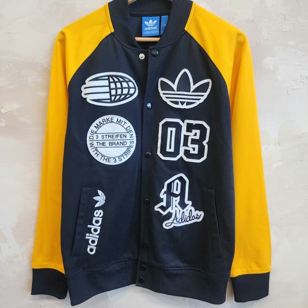 아디다스 바시티 자켓